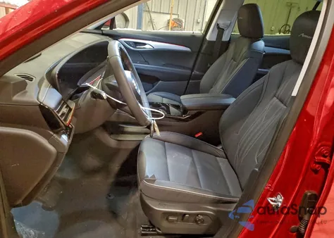 2025 Buick Envision Avenir z USA, uszkodzony, nr VIN LRBFZME45SD059106